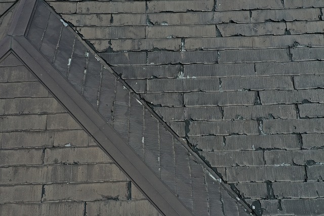 パミール屋根の谷板金